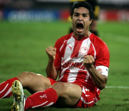 Σύνθημα τίτλου από τον Ντουντού, οπαδός δηλώνει ο Φουστέρ