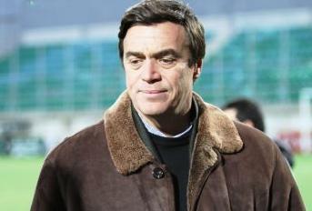 Ο Γόντικας διαψεύδει τις επαφές με Γκρέμιο για την παραχώρηση του Ζιλμπέρτο