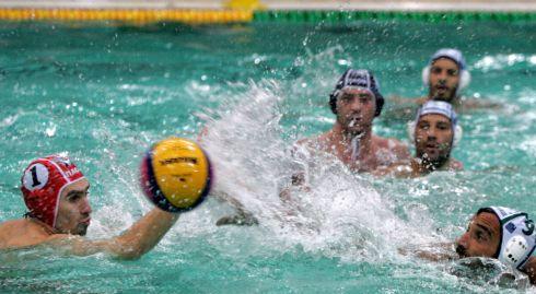 Πρώτη ήττα για τη Χίο, νίκες για τους «αιώνιους»