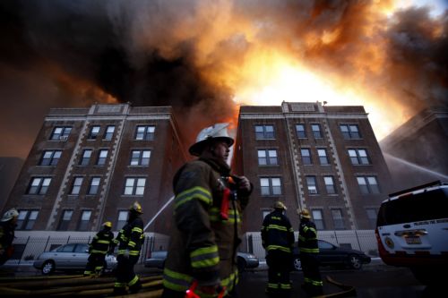 Φονική έκρηξη φυσικού αερίου στη Φιλαδέλφεια των ΗΠΑ