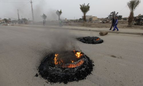 Δεκάδες νεκροί σε βομβιστική επίθεση στο Ιράκ