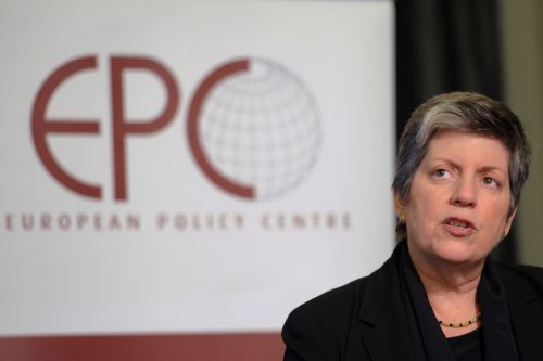 Παγιδευμένο δέμα με αποδέκτη κορυφαία υπουργό ανεφλέγη σε ταχυδρομείο της Ουάσινγκτον