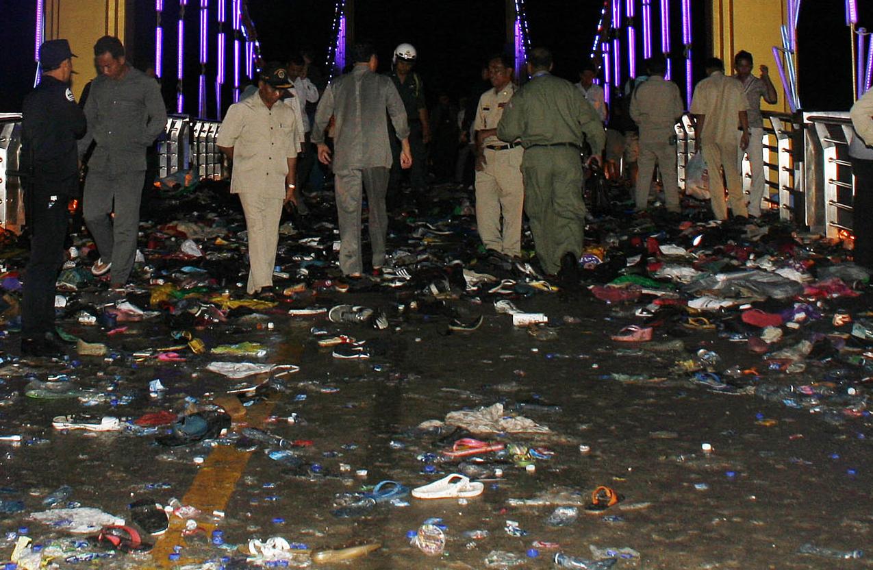 Δεκάδες προσκυνητές ποδοπατήθηκαν μέχρι θανάτου στην Ινδία