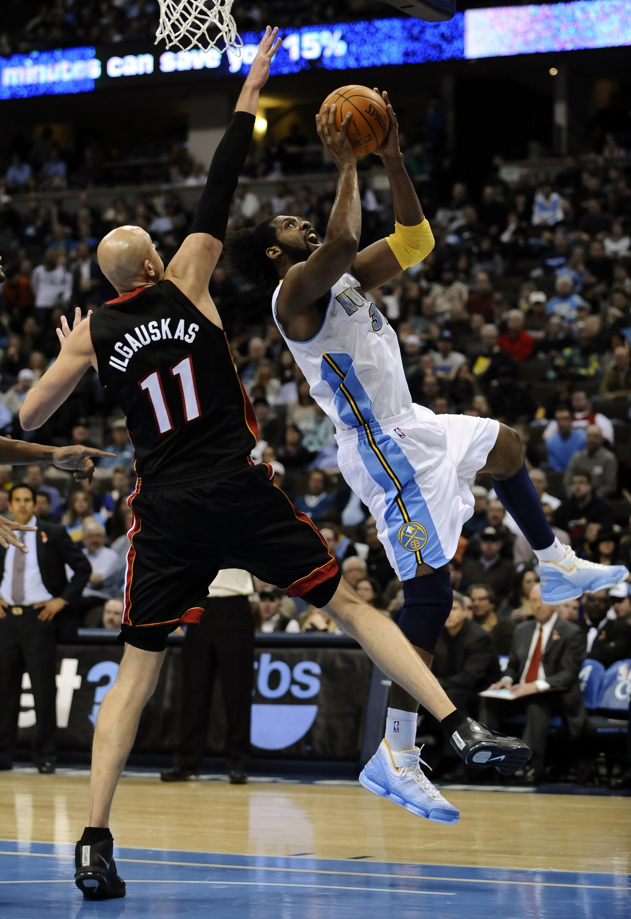 Όταν λείπει ο Λεμπρόν… βαριά ήττα των Χιτ στο Ντένβερ