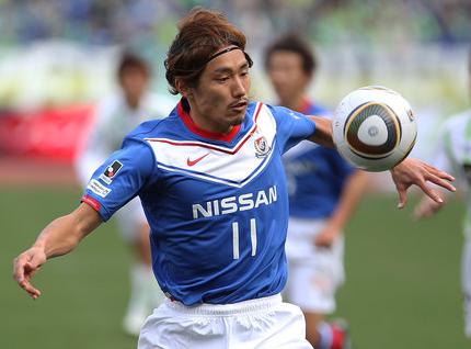 Τριπλό χτύπημα του Άρη με Καστίγιο, Σακάτα και Περέιρα