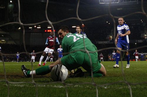 Μικρό προβάδισμα πρόκρισης από τους «δέκα» της Αστον Βίλα