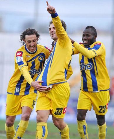 Φρανκού εσύ σούπερ… Αστέρα με «τριάρα» επί του Εργοτέλη