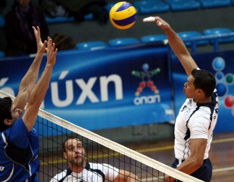 Παίρνει Εστράδα στη θέση του Κραλ ο Ολυμπιακός