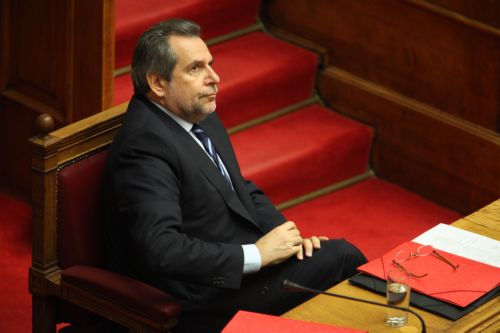 Τηλεφωνική επικοινωνία Παπουτσή-Παπαδημούλη για την προσαγωγή του μέλους του ΣΥΡΙΖΑ