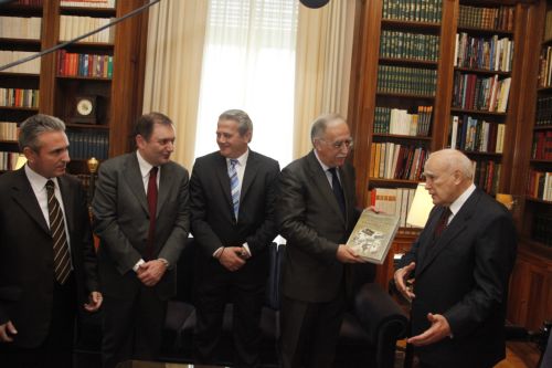 Με αντιπροσωπεία του Δικτύου Μαρτυρικών Πόλεων συναντήθηκε ο Πρόεδρος της Δημοκρατίας