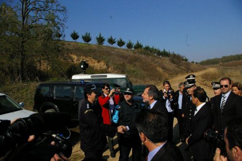 Τη δημιουργία φράχτη για την αποτροπή εισόδου μεταναστών σχεδιάζει η κυβέρνηση