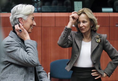 Σε μερική κρατικοποίηση των πιο αδύναμων τραπεζών της προχωρά η Ισπανία