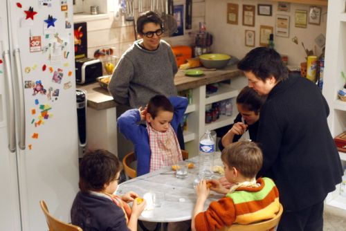 Σε ισχύ η απαγόρευση στους γάμους ομοφυλόφιλων στη Γαλλία