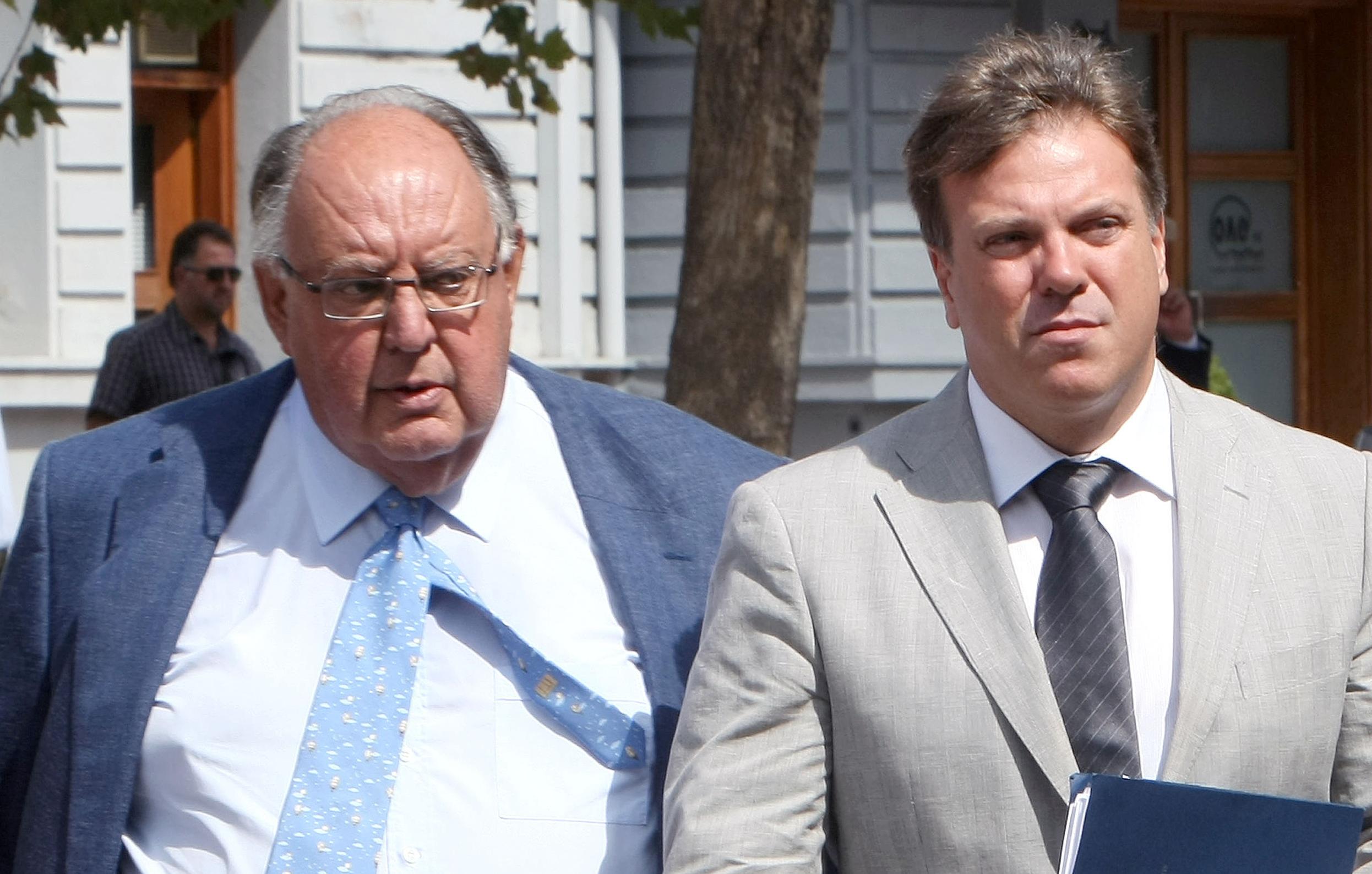 Η Ελλάδα δεν ζητά επιμήκυνση αποπληρωμής του συνολικού της χρέους, ξεκαθαρίζει η κυβέρνηση