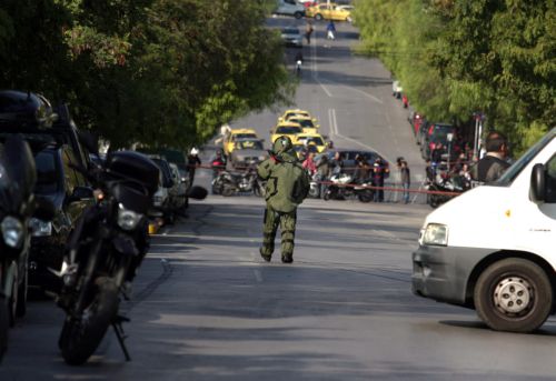 Τρία νέα εντάλματα σύλληψης για μέλη των «Πυρήνων της Φωτιάς»