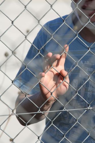 Τη χρήση πλωτών κέντρων υποδοχής μεταναστών εξετάζει η κυβέρνηση