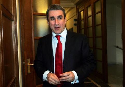 Εξαγορά του δικαιώματος στο κάπνισμα για τα μεγάλα κέντρα προτείνει ο υπουργός Υγείας