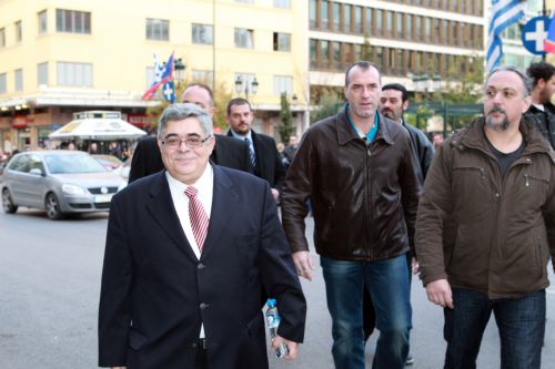 Και ναζιστικός χαιρετισμός στη συνεδρίαση του Δημοτικού Συμβουλίου της Αθήνας