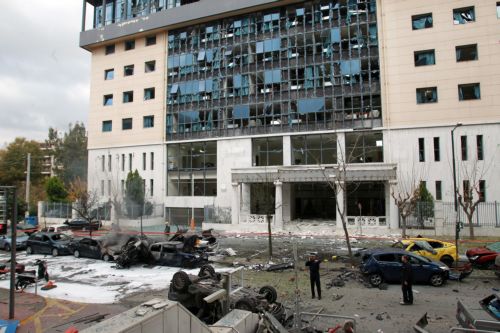 Στο σκοτάδι οι έρευνες των Αρχών για το χτύπημα στους Αμπελόκηπους