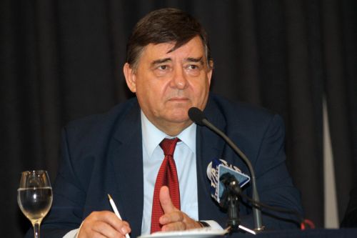 Αποζημίωση για την υπόθεση Siemens ζητά μέσω της Κομισιόν ο Γ.Καρατζαφέρης