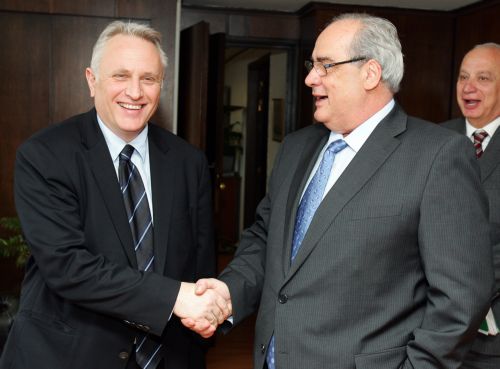 Σε θετικό κλίμα η συνάντηση Ραγκούση – Μιχαλολιάκου για τα χρέη του Πειραιά