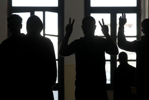 Εντολή Παπανδρέου «να εφαρμοστεί ο νόμος» για την κατάληψη της Νομικής από μετανάστες