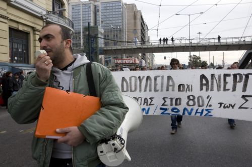 Σε κλιμάκωση κινητοποιήσεων οι εργαζόμενοι της Ναυπηγοεπισκευαστικής Ζώνης