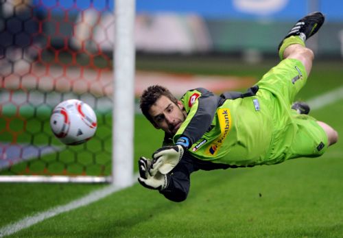 «Ανάσα» για την Γκλάντμπαχ, νέα ήττα της Στουτγάρδης