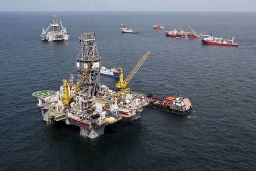 Συμφωνία Exxon και ρωσικής Rosneft για συνεκμετάλλευση κοιτασμάτων στη Μαύρη Θάλασσα