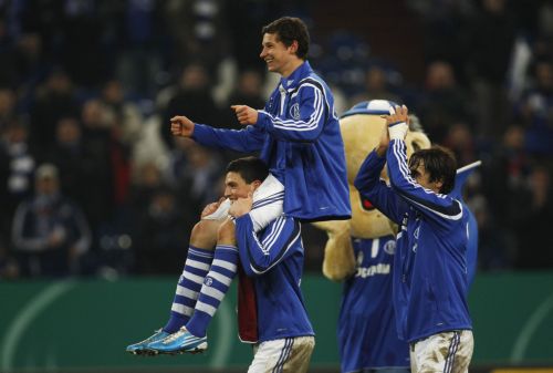 Ο 17χρονος Ντράξλερ έστειλε τη Σάλκε στα ημιτελικά, 3-2 τη Νυρεμβέργη στην παράταση