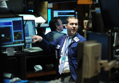 Το όριο των 12.000 μονάδων ξεπέρασε ο Dow Jones στη Νέα Υόρκη