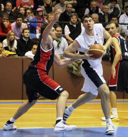 Ο Ίκαρος Καλλιθέας άλωσε το «κάστρο» της Καβάλας με 69-66