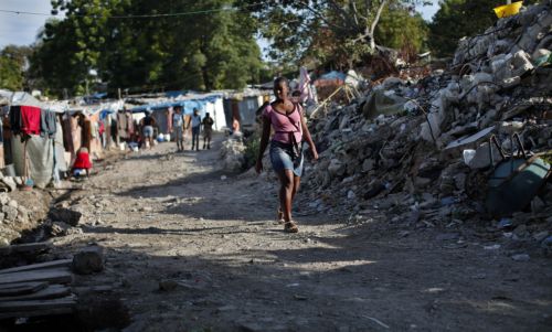 «Επιδημία» βιασμών στους καταυλισμούς σεισμόπληκτων στην Αϊτή