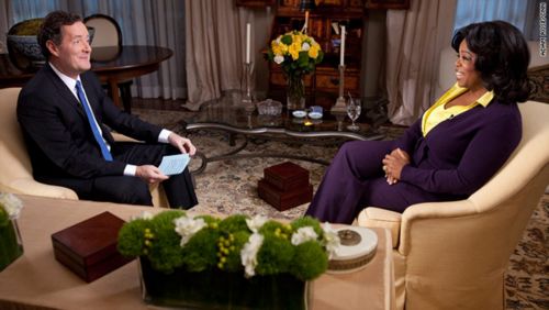 Με Όπρα, η πρώτη προβολή της εκπομπής που αντικατέστησε το «Σόου του Λάρι Κινγκ»