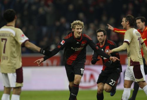 H Λεβερκούζεν πήρε το ντέρμπι της 2ης θέσης