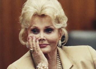 Το δεξί πόδι της Ζα Ζα Γκαμπόρ ακρωτηρίασαν οι γιατροί