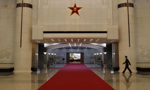 Στα 183,1 δισ. δολάρια το εμπορικό πλεόνασμα της Κίνας το 2010