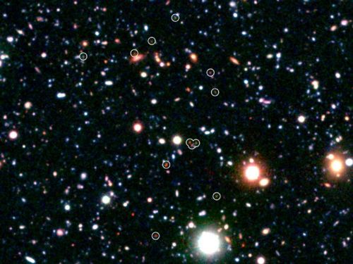 Αρχαίο σμήνος γαλαξιών είναι το πιο μακρινό στο Σύμπαν