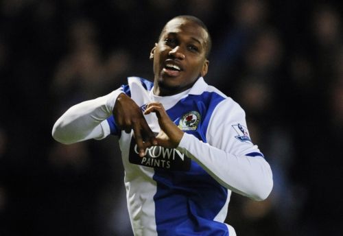 Σκαρφαλώνουν τα «ρόδα», 2-0 τη Γουέστ Μπρομ