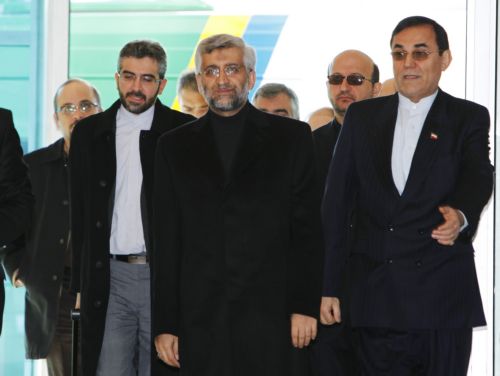 Άρχισαν οι συνομιλίες στην Κωνσταντινούπολη για το πυρηνικό πρόγραμμα του Ιράν