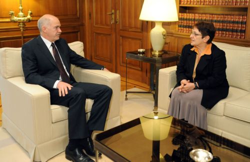 Ερώτηση Παπαρήγα στον πρωθυπουργό για τις συνομιλίες με τον Ταγίπ Ερντογάν