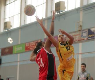 Νίκες για τις πρωτοπόρους, απώλεια για τις Εσπερίδες