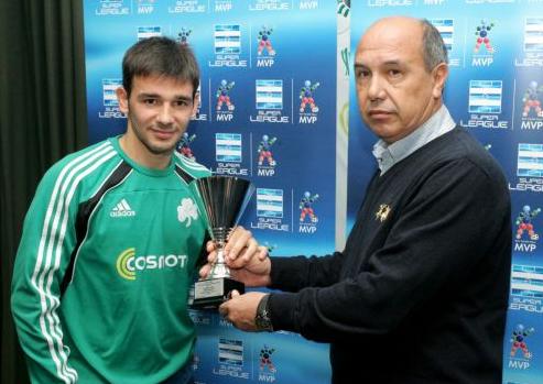 «Αν δεν υπάρχει ενότητα δεν πάμε μπροστά» δήλωσε ο Νίνης