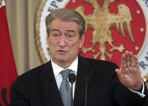 Παρέμβαση της ΕΕ για την εκτόνωση της πολιτικής κρίσης στην Αλβανία