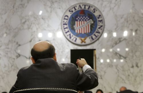 Αργή ανάκαμψη της αμερικανικής οικονομίας διαπιστώνει ο Μπεν Μπερνάνκι