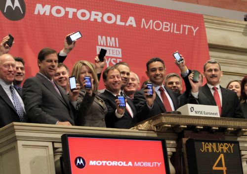 Μεικτά πρόσημα στα ευρωπαϊκά χρηματιστήρια και τη Γουόλ Στριτ την Τρίτη