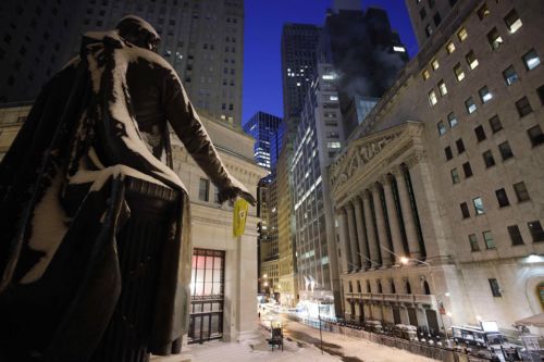 Στο πράσινο τα ευρωπαϊκά χρηματιστήρια και η Γουόλ Στριτ την Τετάρτη