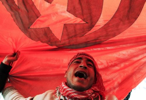 Σαρωτικός ανασχηματισμός στην Τυνησία με απομάκρυνση στελεχών του Μπεν Άλι