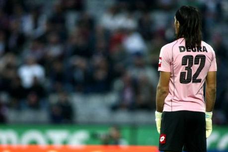 O κλεισμένος Ντεγκρά, ο Οτσόα και η αγορά του Πάρντο στον Ολυμπιακό