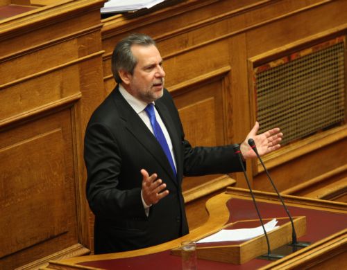 Ο φράχτης αποδεικνύει ότι η Ελλάδα μπορεί να φυλάξει τα σύνορά της, δήλωσε ο Χρ.Παπουτσής